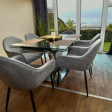 Südblick Am In Breege, Meerblick Von Allen Drei Etagen, Terrasse, Balkon, Sauna Und Parkplatz Ferienhaus Breege