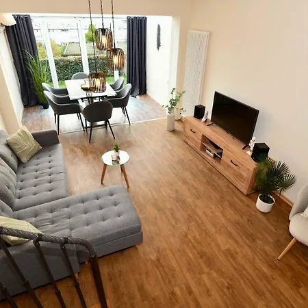 Frisch Renoviertes Fh Suedblick Am In Breege, Meerblick Von Allen Drei Etagen, Terrasse, Balkon, Sauna Und Parkplatz بيت للعطل بريجا