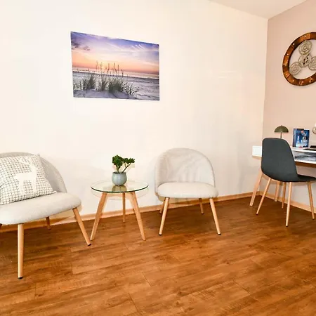 Frisch Renoviertes Fh Suedblick Am In Breege, Meerblick Von Allen Drei Etagen, Terrasse, Balkon, Sauna Und Parkplatz Breege