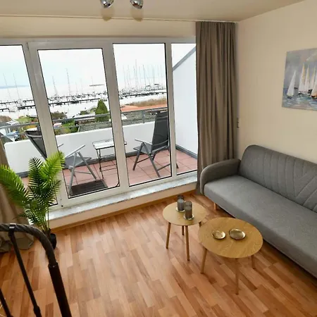 Südblick Am In Breege, Meerblick Von Allen Drei Etagen, Terrasse, Balkon, Sauna Und Parkplatz Ferienhaus