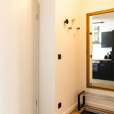Frisch Renoviertes Fh Suedblick Am In Breege, Meerblick Von Allen Drei Etagen, Terrasse, Balkon, Sauna Und Parkplatz * Breege