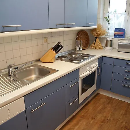 Ferienhaus Suedblick Am Hafen In Breege, Meerblick Von Allen Drei Etagen, Sauna Und Parkplatz *