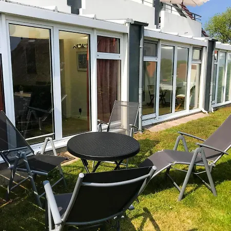 Ferienhaus Suedblick Am Hafen In Breege, Meerblick Von Allen Drei Etagen, Sauna Und Parkplatz